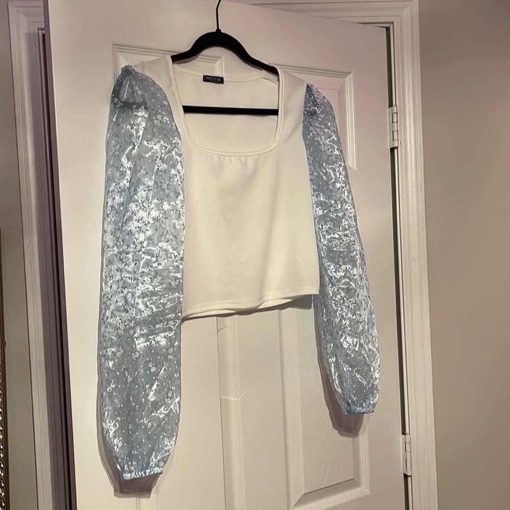 Bubble sleeve top